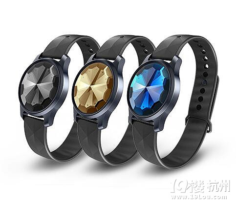 可以刷公交的手環(huán)已經(jīng)偷偷潛入杭城�。。�