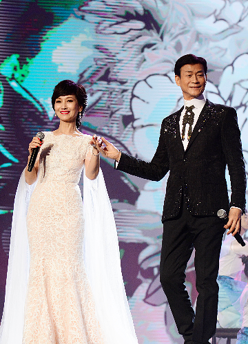 《戏说乾隆》剧组聚首 赵雅芝郑少秋同台“贾六”也来了