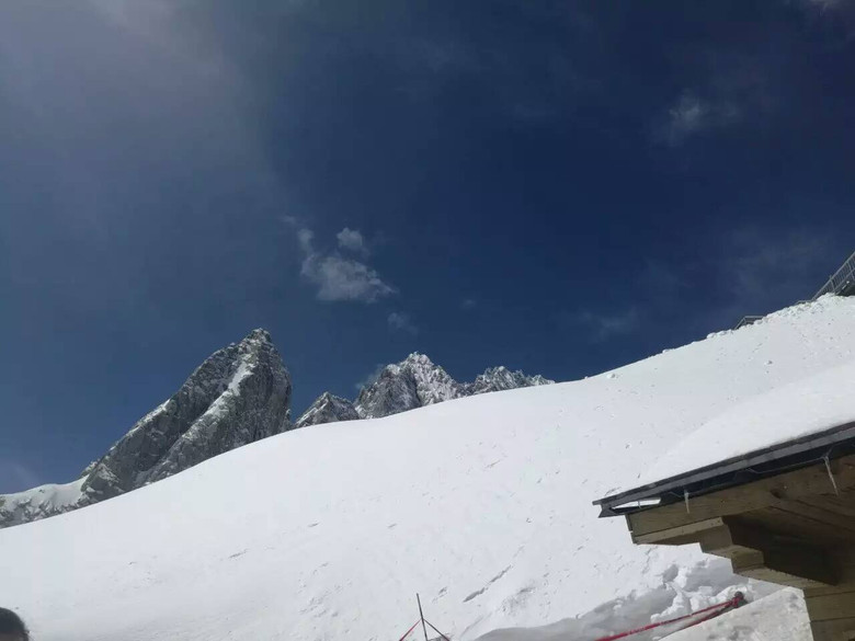 心 · 玉龍雪山......