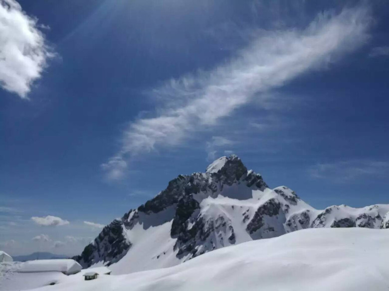 心 · 玉龍雪山......