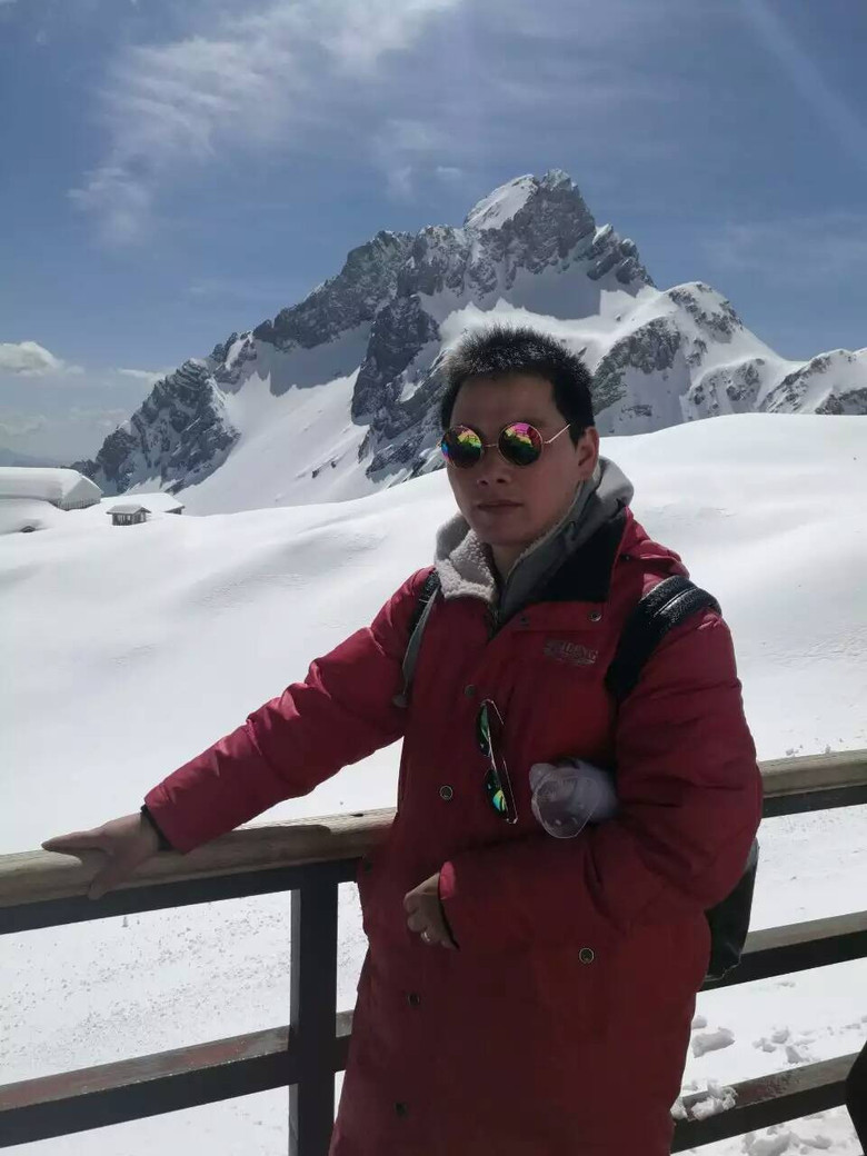 心 · 玉龍雪山......