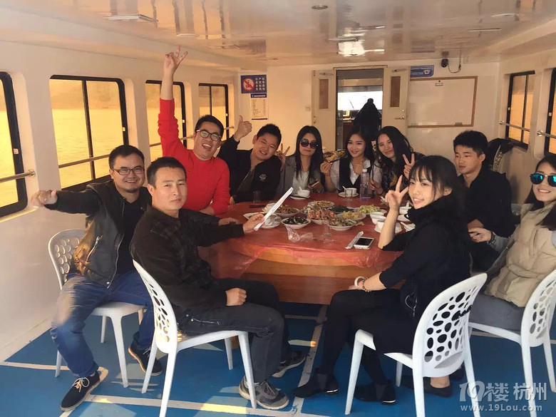象山石浦 豪華游艇出海拖網(wǎng)捕魚！