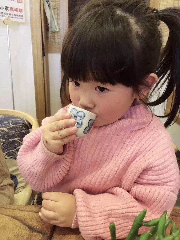 #龙湖亲子搭配秀#Zoey最爱做的就是假