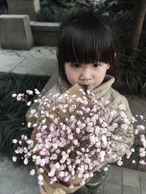 #龙湖亲子搭配秀#Zoey最爱做的就是假