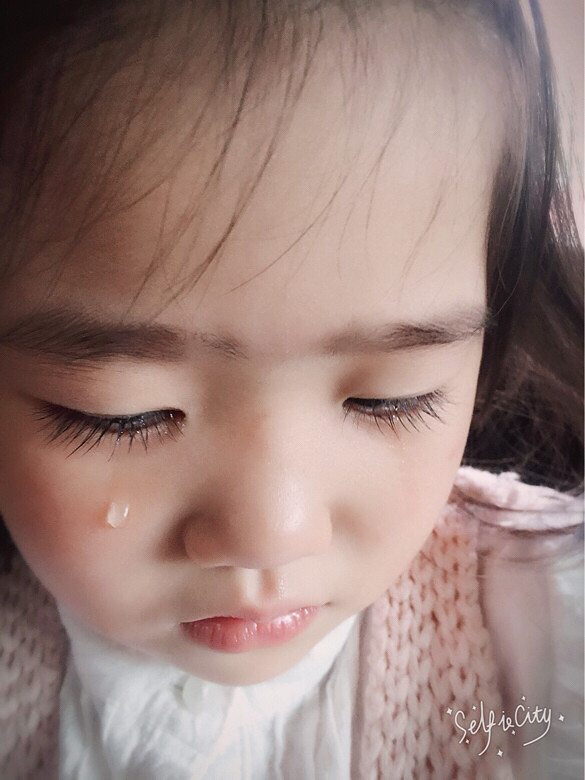 #龙湖亲子搭配秀#Zoey最爱做的就是假