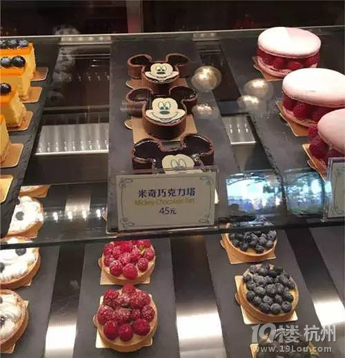 第一批體驗上海迪士尼的人，據(jù)說都已哭暈回不來了...