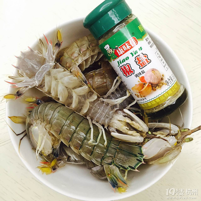 應(yīng)季的食材最給力----椒鹽苔香富貴蝦