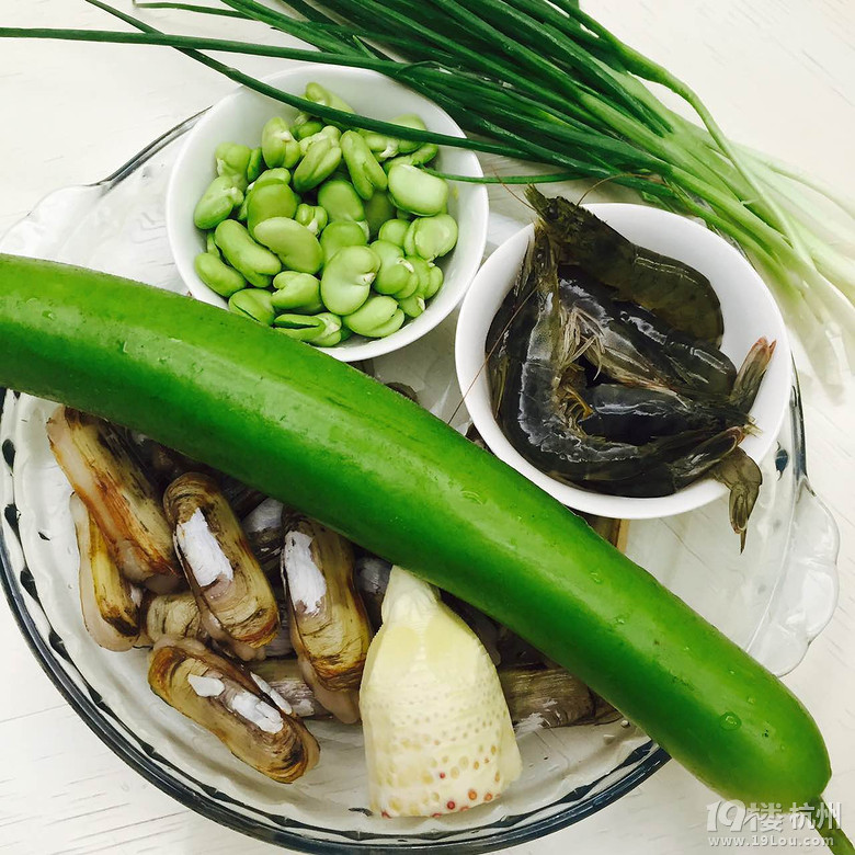 應(yīng)季的食材最給力----椒鹽苔香富貴蝦