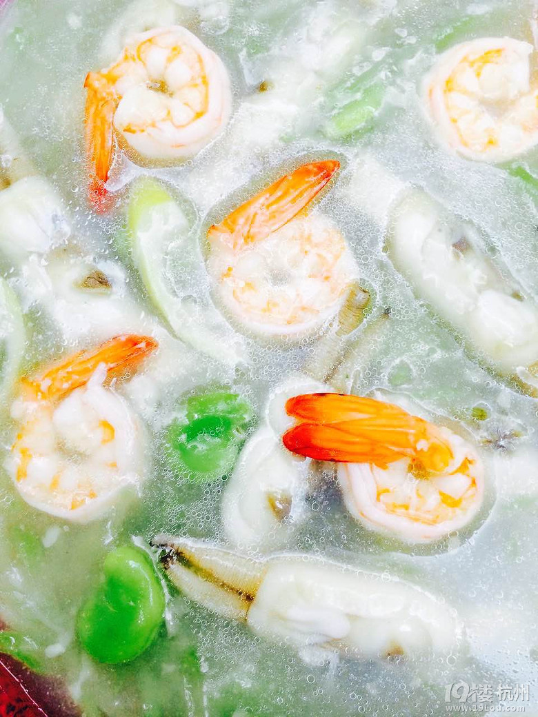 應(yīng)季的食材最給力----椒鹽苔香富貴蝦