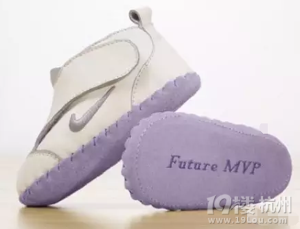 夏天如何給寶寶選雙好穿的合腳涼鞋？媽媽知道怎么選么
