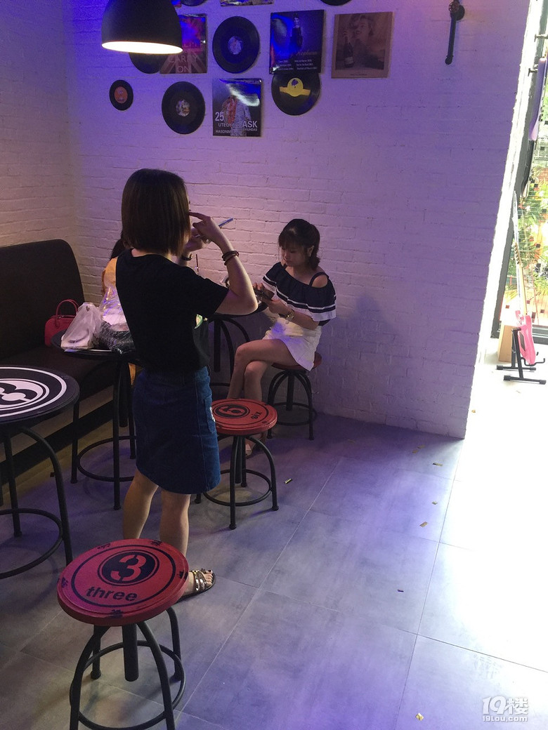 呦呦~切克鬧！杭州高端版煎餅店開在這兒了
