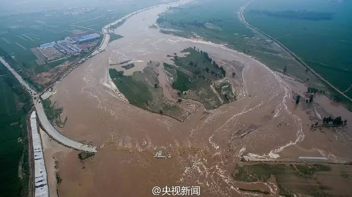 2016年7月21日,河北邢台,航拍河北省南和县南澧河洪水险情.