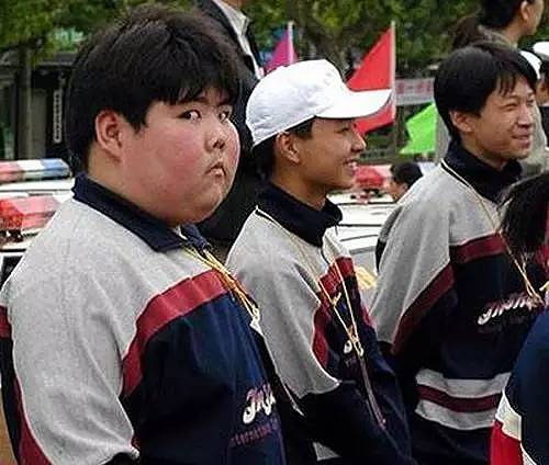 还记得第一代网红小胖吗,人家孩子都2岁了