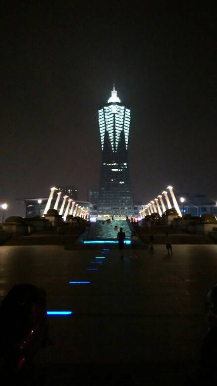 ææĹÿT܇(jng)^·