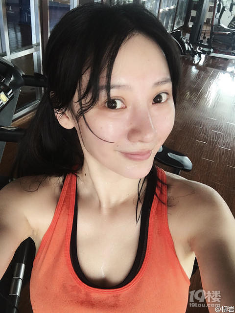 嚴(yán)熱的夏天，就該看些火爆的。。。