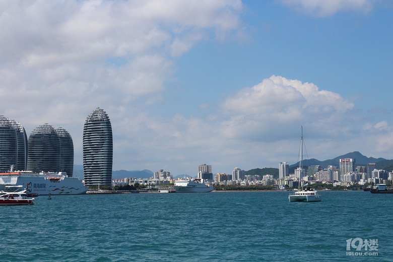 我在天涯，待會兒去海角
