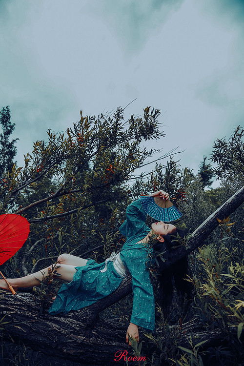 巴黎绿,孔雀蓝!