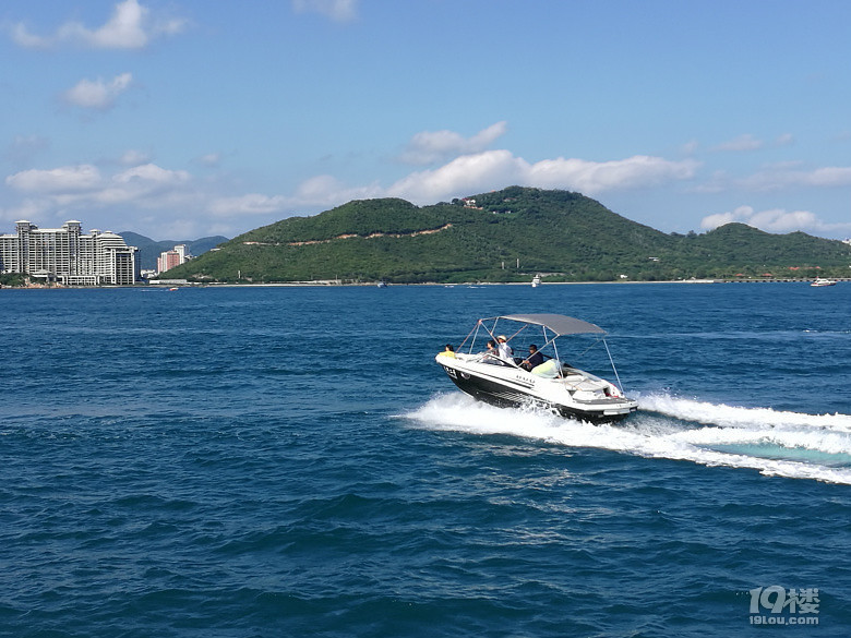 我在天涯，待會兒去海角