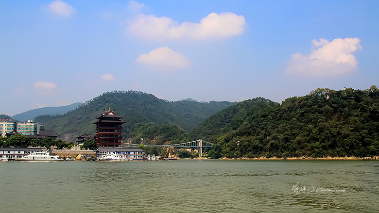富春江