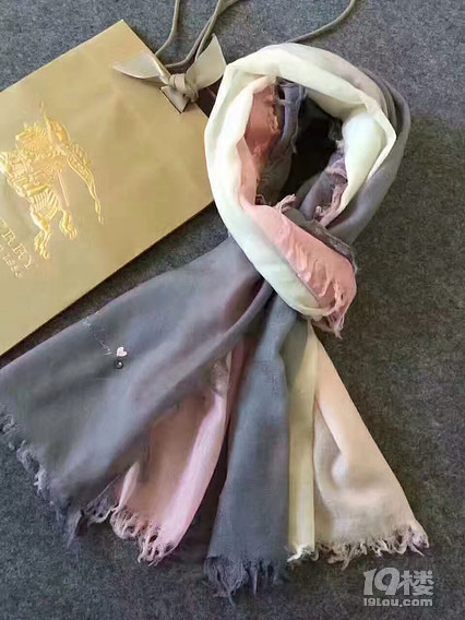 Burberry͌ 