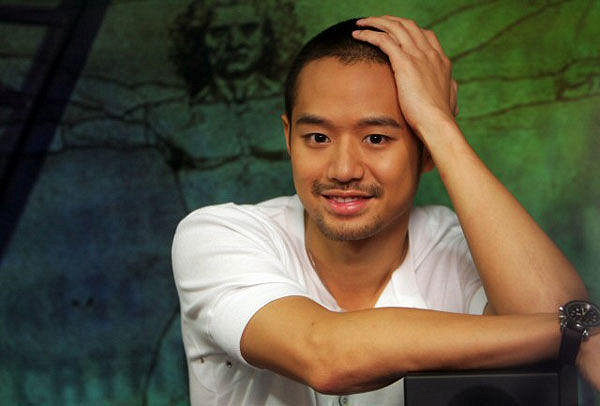 韩国男星有人逃兵役被封杀,有人选择当好兵