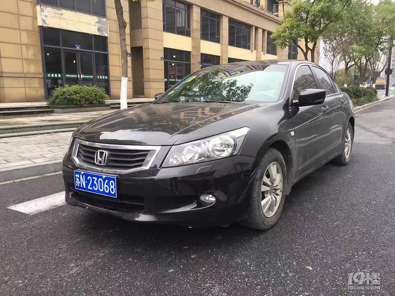 海量车源来袭,部分车型可按揭可置换,年底买个