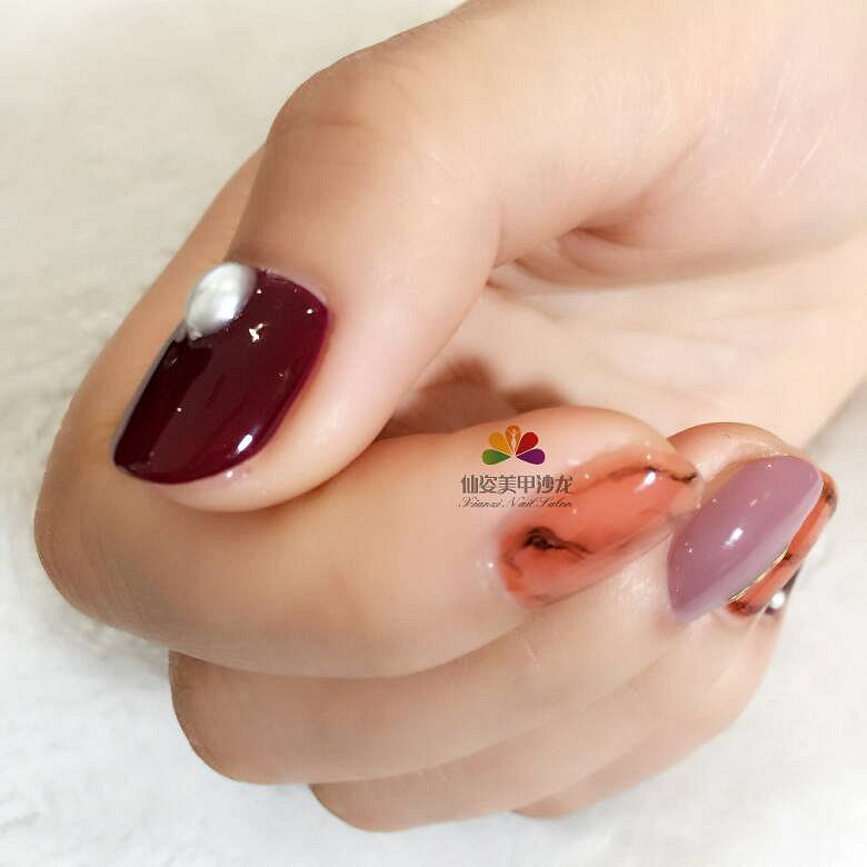 ����19¥��Ů������Ŷ�����ǲ²�����˭��