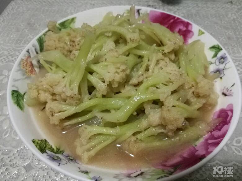 晚餐，一葷一素剛剛好~