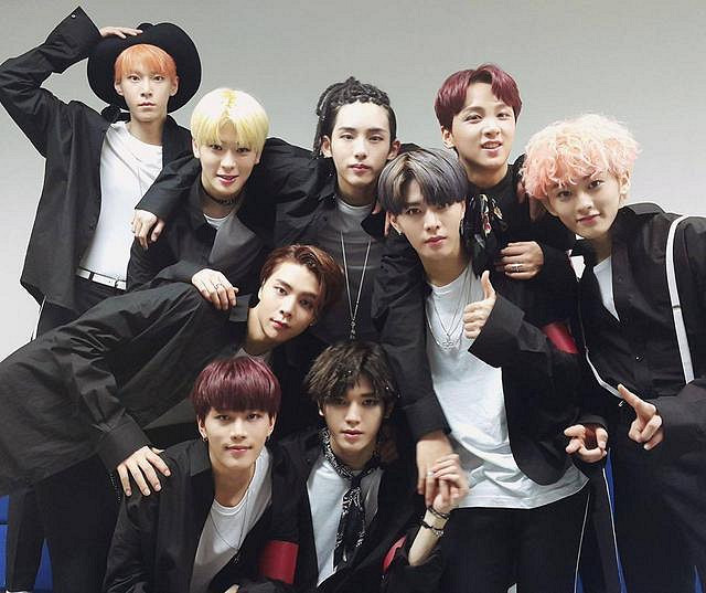 NCT中国成员太阳同款发型亮相,何时熬出头?