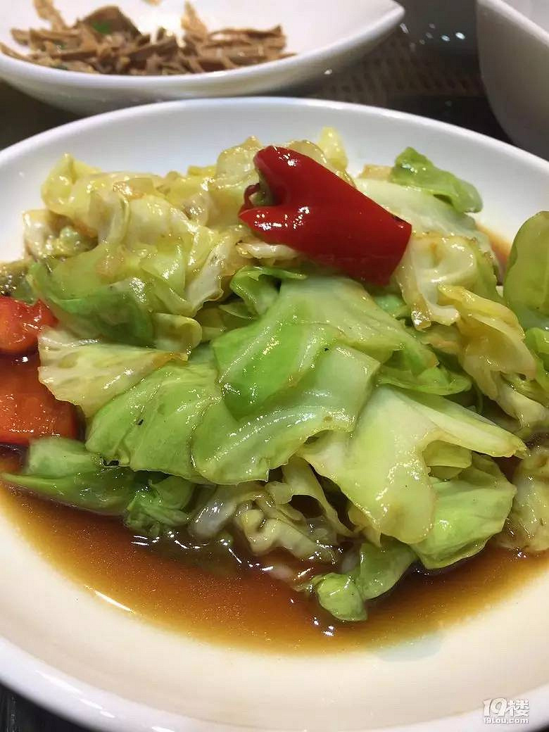 說去踏青結(jié)果迷路 誤打誤撞發(fā)現(xiàn)余杭徑山里的一家餐