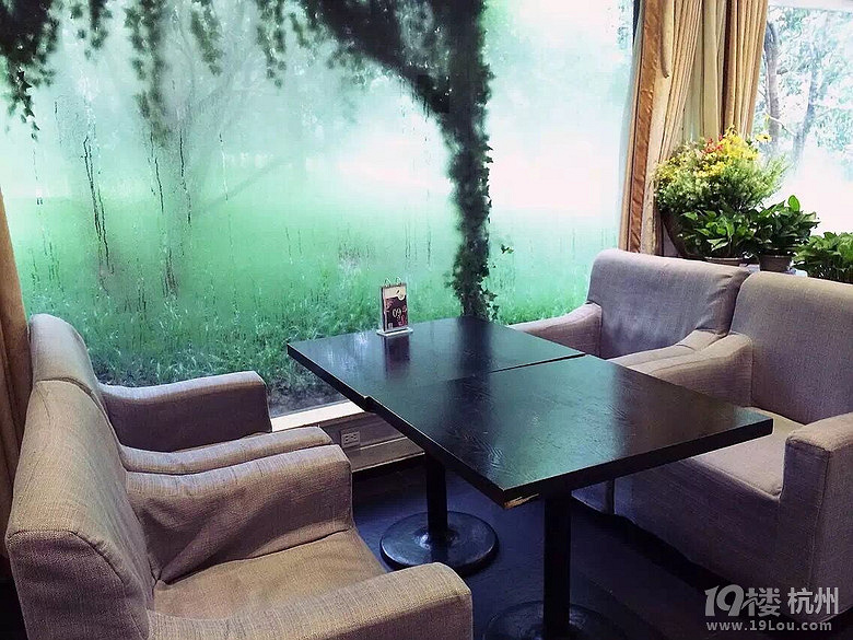 大腸里面包榴蓮，看到這個菜我就暈了！完全忘了西湖美景三月