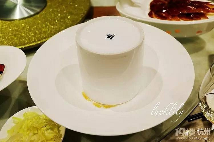意外！杭州這三家烤鴨店，桌子擺到北京，全聚德都得高看一
