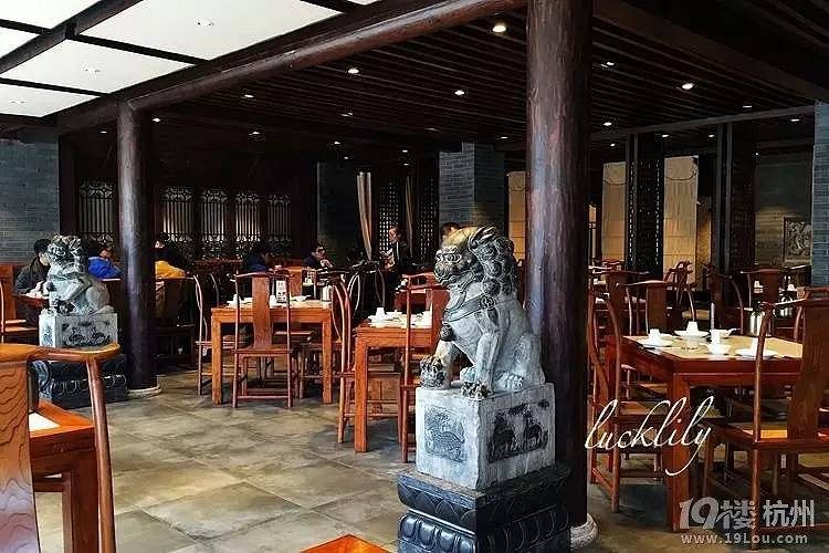 意外！杭州這三家烤鴨店，桌子擺到北京，全聚德都得高看一