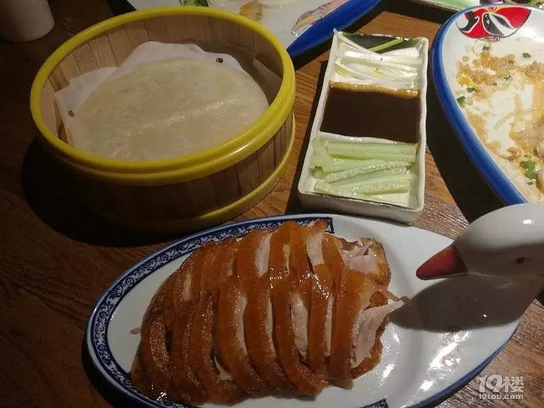 意外！杭州這三家烤鴨店，桌子擺到北京，全聚德都得高看一
