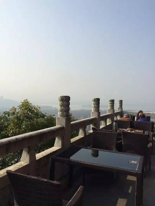 西湖邊7家不敢進(jìn)的高大上餐廳價(jià)格原來(lái)這么親民揣100塊就能