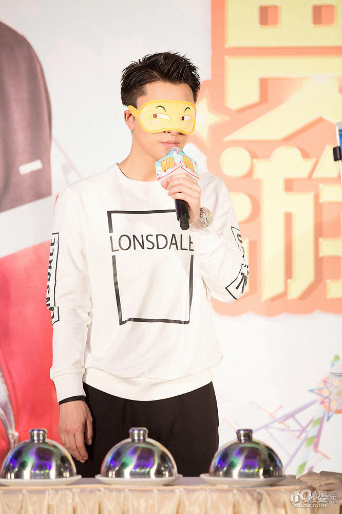 賈乃亮生日被整蠱成小妖 粉絲竟因他本周結(jié)婚