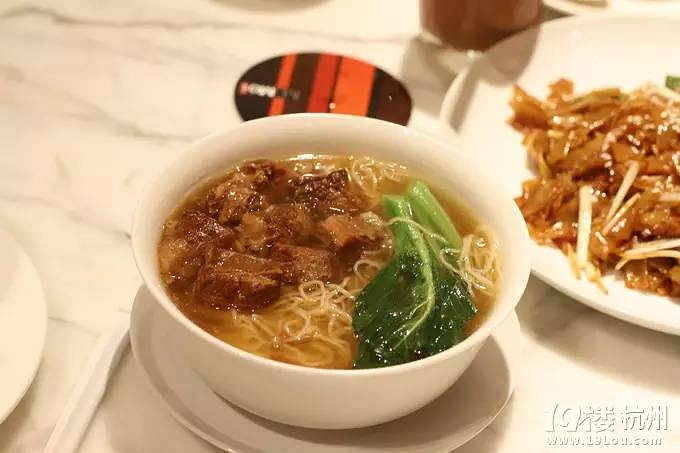 不必對著TVB劇里的美食流口水！這幾家店讓你一筷子夾到香港