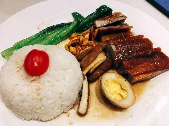 不必對著TVB劇里的美食流口水！這幾家店讓你一筷子夾到香港
