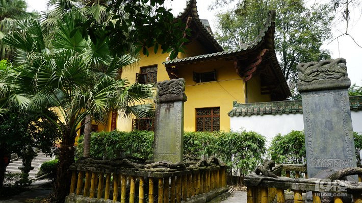 寶林百丈崖在哪里 寶林百丈崖旅游攻略