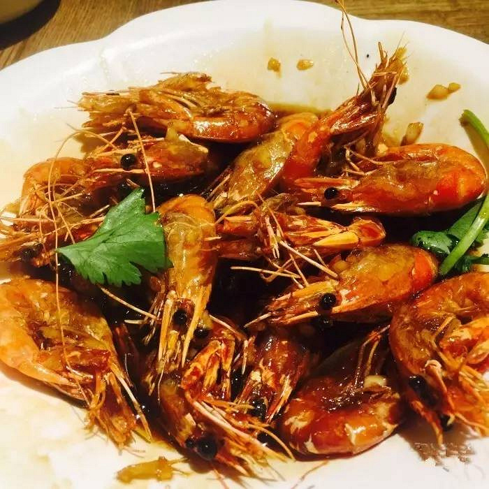 名叫”杭州大排檔“的飯店卻吃不出杭州味？如果你來到鼓樓，不如