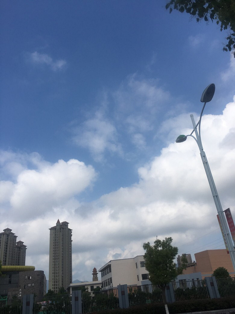 ơ