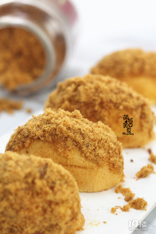 儿时肉松蛋糕味道吃略带甜中起来点咸,你还记岱山小林羊排图片