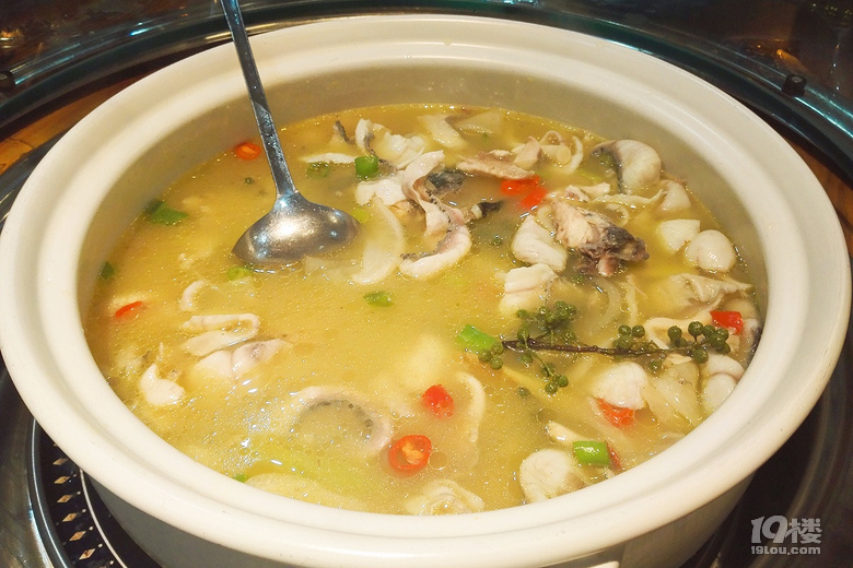 【8隊】這里有好吃的魚鍋和印度大叔做的飛餅�。。�