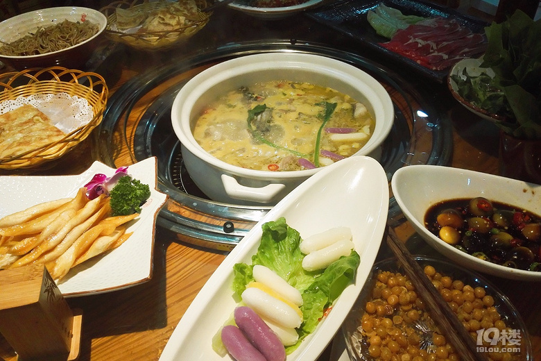 【8隊】這里有好吃的魚鍋和印度大叔做的飛餅！��！