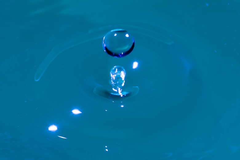 水      滴