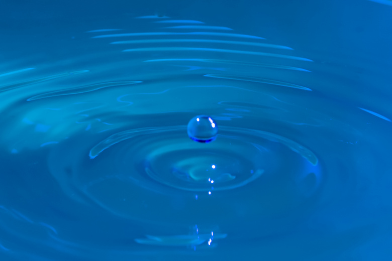 水      滴