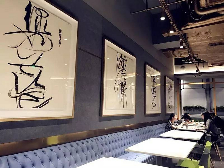 用鵝肝慕斯做的蛋筒你吃過嗎？蔡嘉除了甜品，竟然開始做起了精致