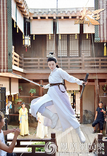 电视剧不是cosplay 《火王》作者赞赏陈柏霖景甜