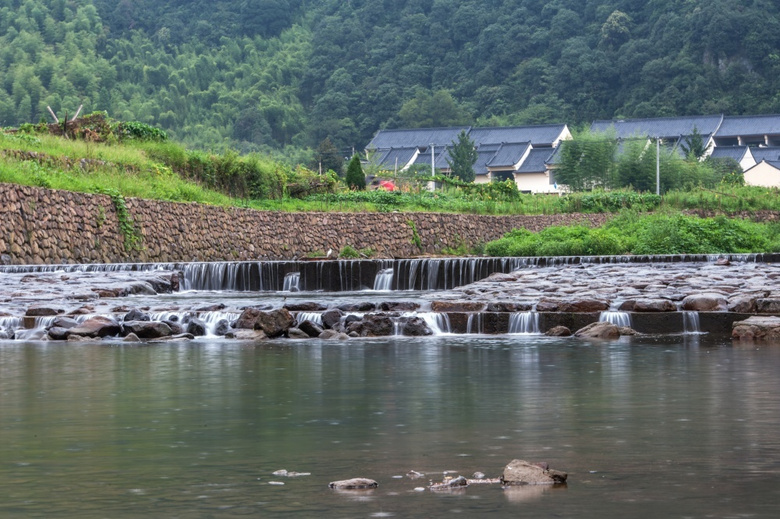 游德清东沈村