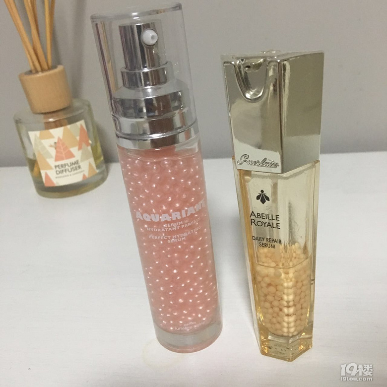 精華大PK！ 嬌蘭蜂皇精華vs貝緹卡水精華
